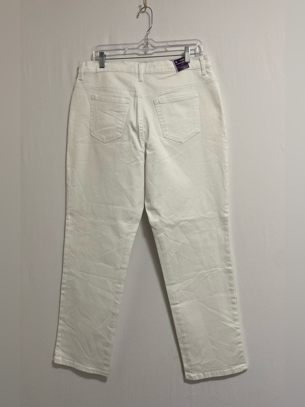 Gloria Vanderbilt White Straight-Leg Jeans - Picture 2 of 13